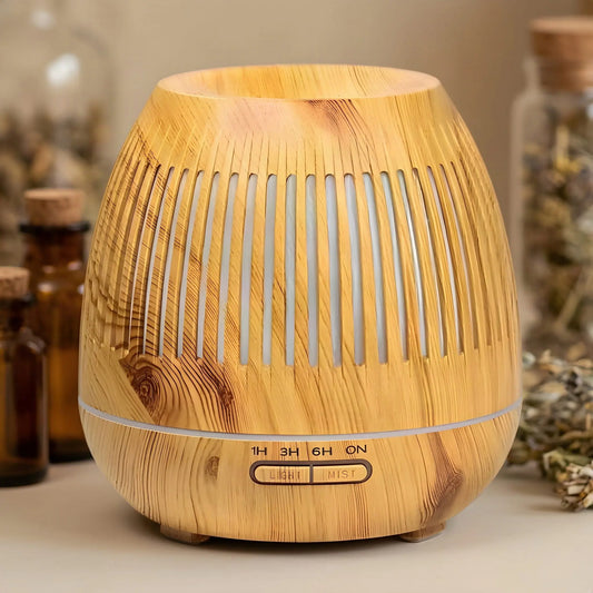 Aroma Diffuser Gaia aus der Nähe: Lichtschlitze, Naht und Bedienfeld mit den Zeitstufen 1H, 3H, 6H und ON