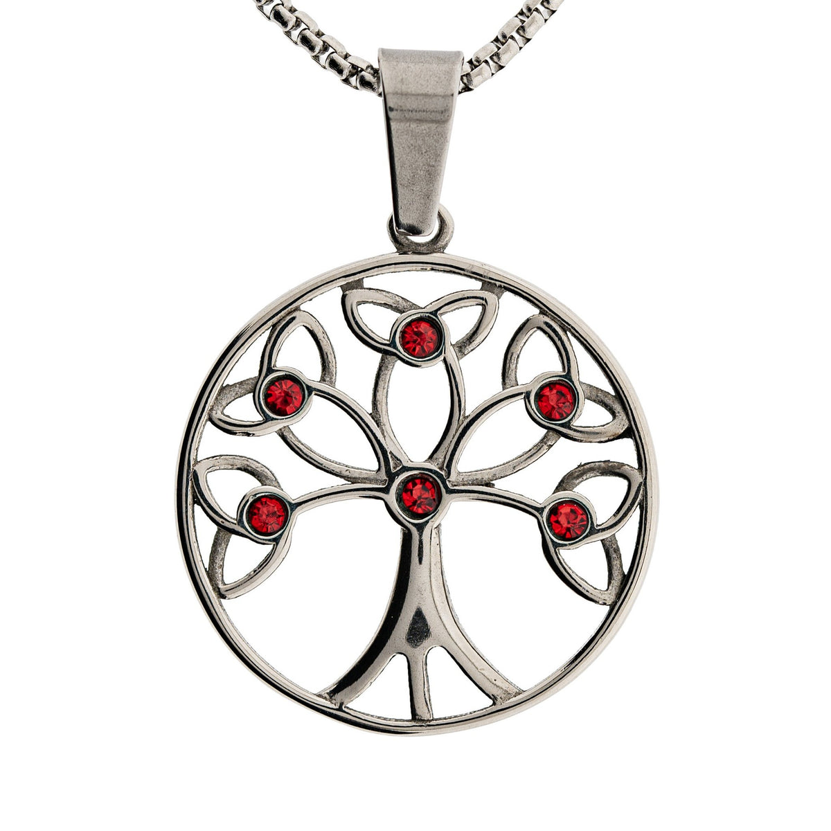 Yggdrasil Anhänger mit roten Steinchen und Edelstahlkette, freigestellt auf weißem Grund