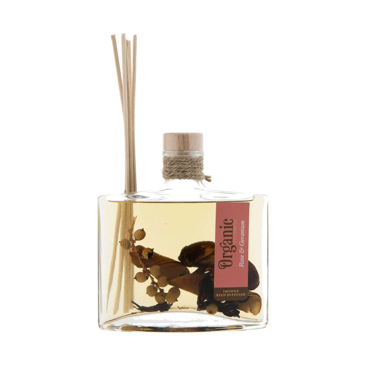Reed Diffuser Rose und Geranie, 150 ml, Flasche mit Schilfrohrstäbchen freigestellt auf weißem Grund