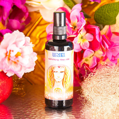 Seraphim Engel-Essenz Uriel, 100-ml-Sprühflasche, Herstellerfoto mit Blüten