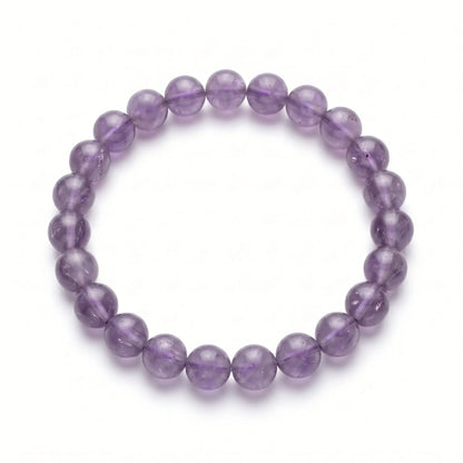 Amethyst Armband freigestellt auf Weiß – 8 mm Edelstein-Kugelarmband von Spirit of Gaia