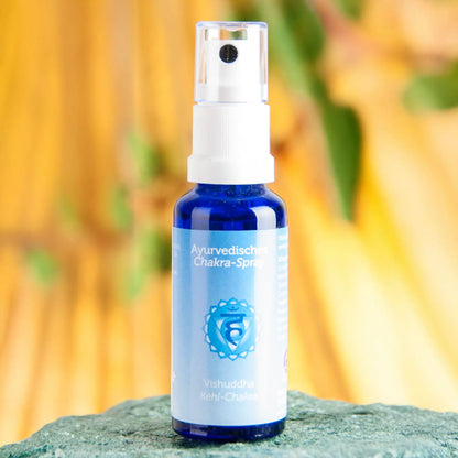 Ayurvedisches Chakra-Spray Vishuddha (Kehl-Chakra), 30-ml-Sprühflasche aus blauem Glas, Herstellerfoto