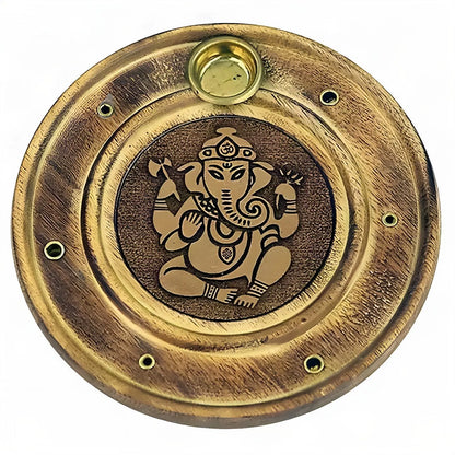 Räucherstäbchen/Weihrauchkegelhalter Ganesha, freigestellt auf Weiß