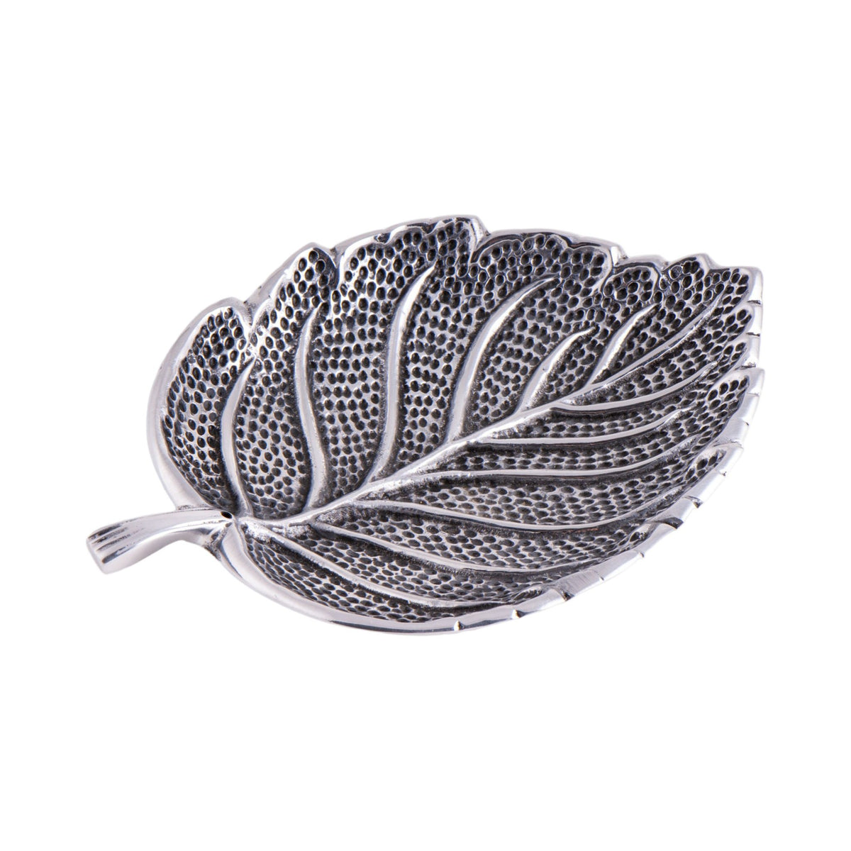 Räucherstäbchenhalter Blatt silber, freigestellt auf weißem Grund