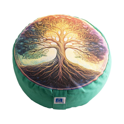 Meditationskissen Baum des Lebens in Grün, Ø 36 cm, freigestellt auf weißem Grund
