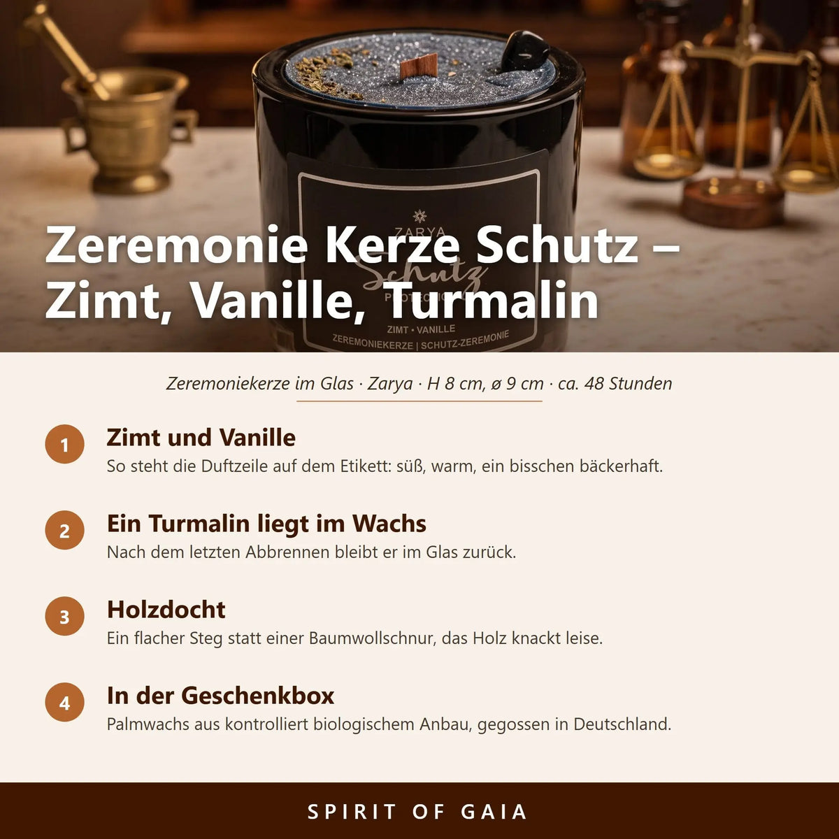 Infografik zur Zeremonie Kerze Schutz von Zarya: Duft Zimt und Vanille, Holzdocht, Turmalin im Wachs, Brenndauer und Maße